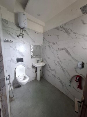 Bathroom in 3 BHK Apartment at Sunshine Enclave, Vip Road – for Rent