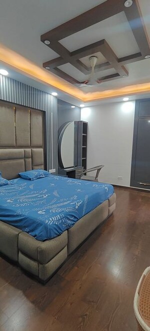 Bedroom in 3.5 BHK Apartment at Elite Golf Green, Sector 79 – for Rent
