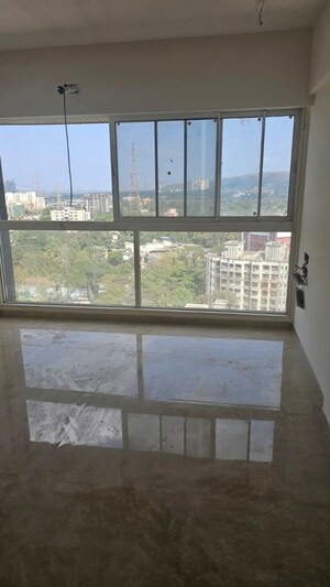 Kitchen in 3 BHK Apartment at Solitaire Building, Chembur – for Sale
