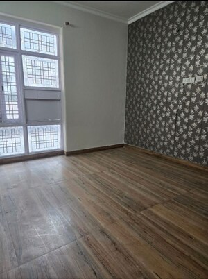 Room in 3 BHK Builder Floor at Kohli One Malibu Town, Sector 47 – for Sale