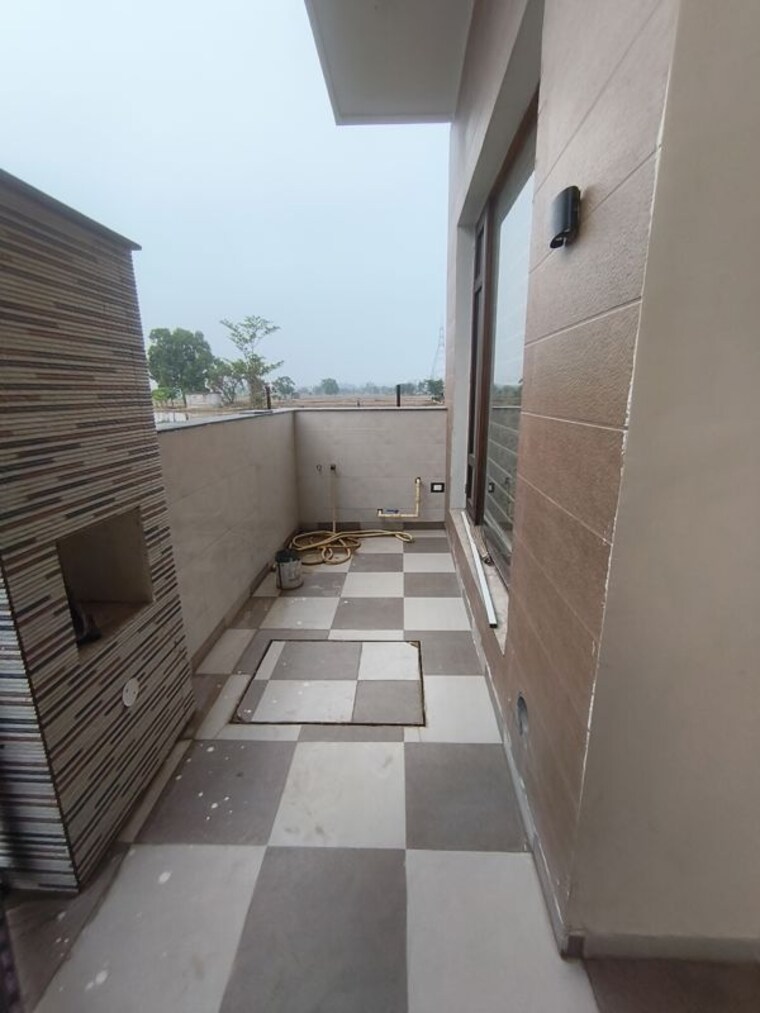 Balcony, vision-homes-ghazipur 3 Bedroom 100 Sq.Yd. Villa In Ghazipur Zirakpur 10502944