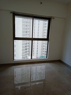 Room in 2 BHK Apartment at Chandak Cornerstone, Worli – for Rent