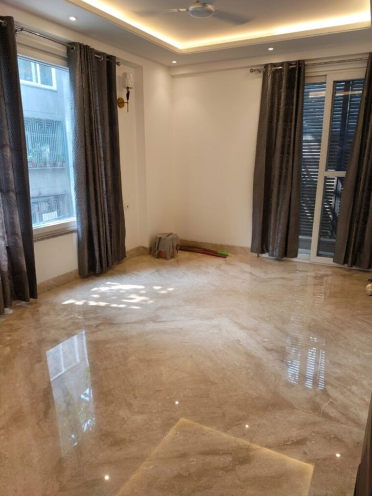 Room, greater kailash 4 Bedroom 2700 Sq.Ft. Builder Floor In Greater Kailash Delhi 10502971