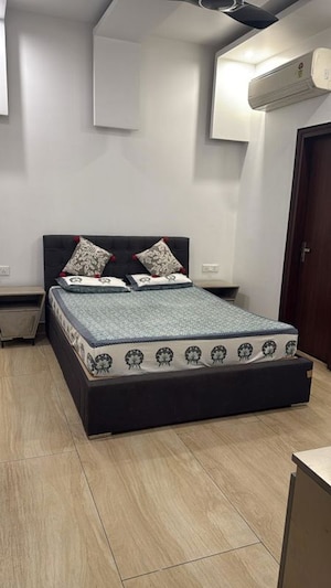 Bedroom in 3 BHK Builder Floor at East Of Kailash – for Rent
