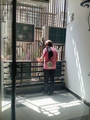 Balcony in 3 BHK Builder Floor at East Of Kailash – for Rent