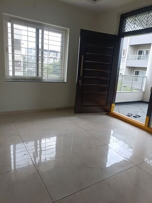 Room in 3 BHK Apartment at Aditya Mansion Jubilee Hills, Jubilee Hills – for Rent