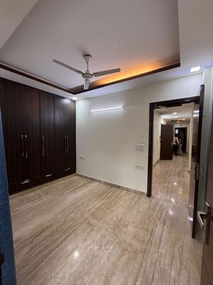 Room in 2 BHK Builder Floor at Kalkaji – for Rent