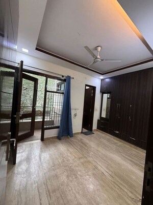 Room in 2 BHK Builder Floor at Kalkaji – for Rent