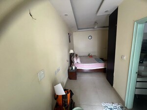 Bathroom in 2 BHK Builder Floor at Sector 44 – for Rent