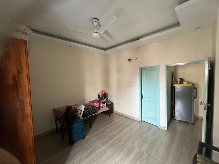 Bedroom, sector 44 2 Bedroom 2000 Sq.Ft. Builder Floor In Sector 44 Chandigarh 10503003
