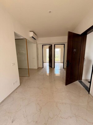 2 BHK Apartment For Rent in Smart World Orchard, Sector 61