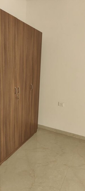 2 BHK Apartment For Rent in Smart World Orchard, Sector 61