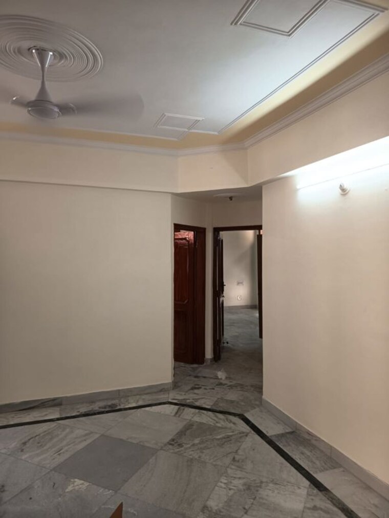 Room, sector 49 4 Bedroom 2500 Sq.Ft. Builder Floor In Sector 49 Chandigarh 10503022