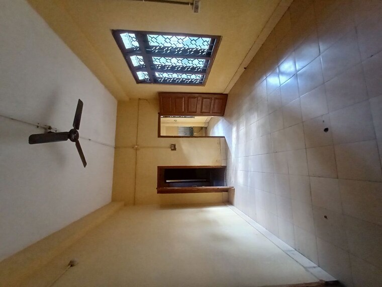 Room, beltola tiniali bus stop Commercial Warehouse 3000 Sq.Ft. In Beltola Tiniali Bus Stop Guwahati 10503027