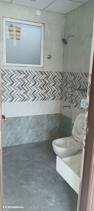Bathroom in 3 BHK Apartment at Pinnacle Aeren Homes, Pir Machalla – for Rent