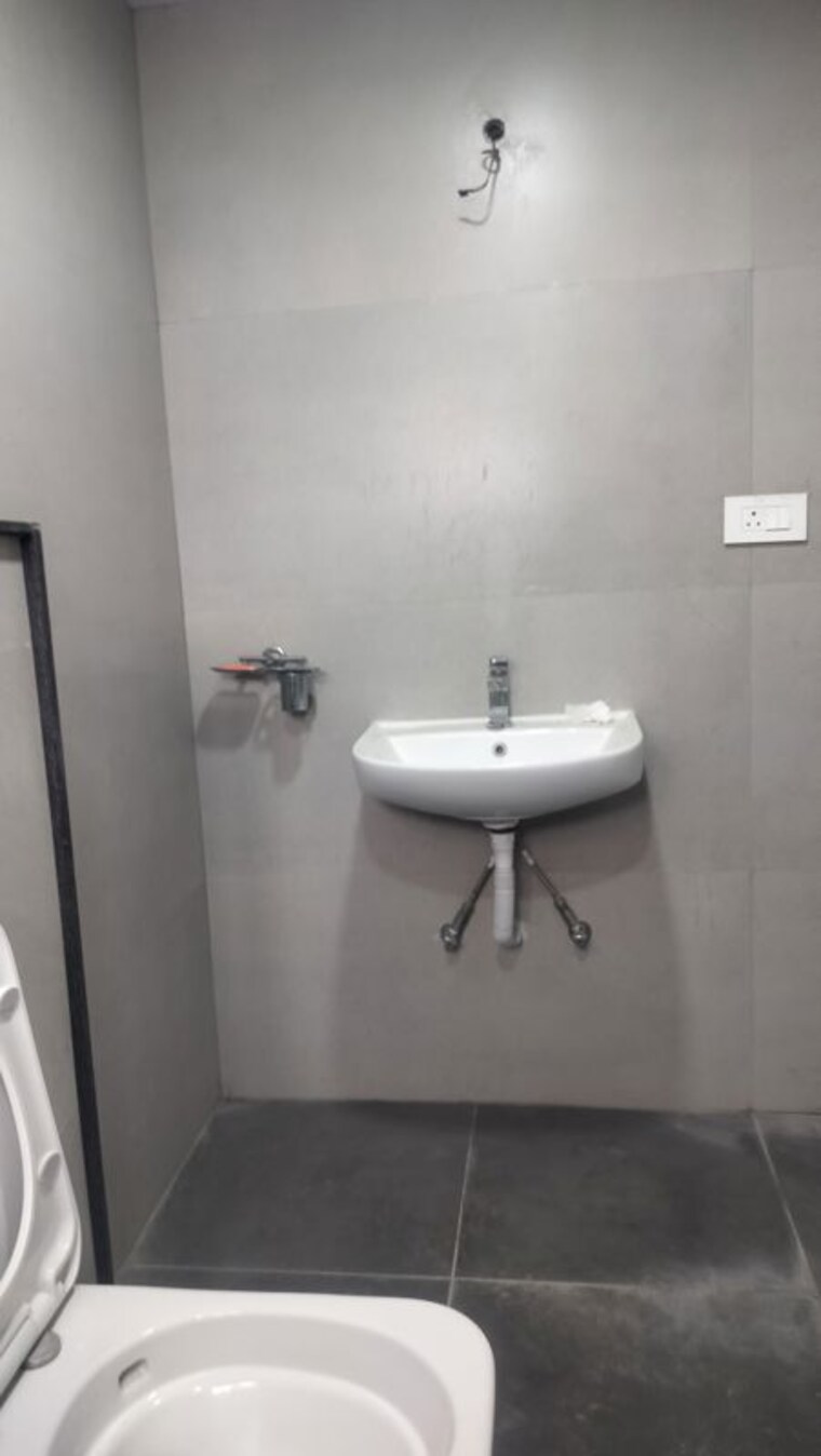 Bathroom, jubilee hills Commercial Office Space 2800 Sq.Ft. In Jubilee Hills Hyderabad 10503040