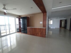Room in 3 BHK Apartment at Rajapushpa Imperia, Tellapur – for Rent