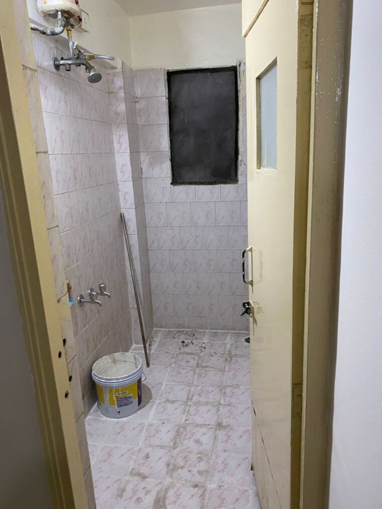 Bathroom, sanewadi 1 Bedroom 600 Sq.Ft. Apartment In Sanewadi Pune 10503044