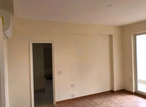 Room in 3 BHK Apartment at Bestech Park View Sanskruti, Sector 92 – for Sale
