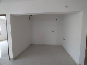 Room in 3.5 BHK Apartment at Cyber City Oriana, Hi Tech City – for Sale