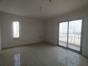 Room in 3.5 BHK Apartment at Cyber City Oriana, Hi Tech City – for Sale