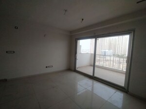 Room in 3.5 BHK Apartment at Cyber City Oriana, Hi Tech City – for Sale