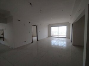 Room in 3.5 BHK Apartment at Cyber City Oriana, Hi Tech City – for Sale