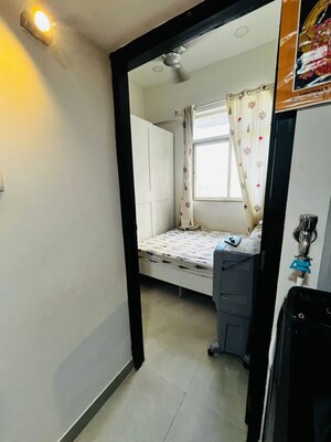 Team Area in 1 BHK Apartment at Solitaire Malad West, Malad West – for Rent