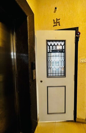 Building Lobby in 1 BHK Apartment at Solitaire Malad West, Malad West – for Rent