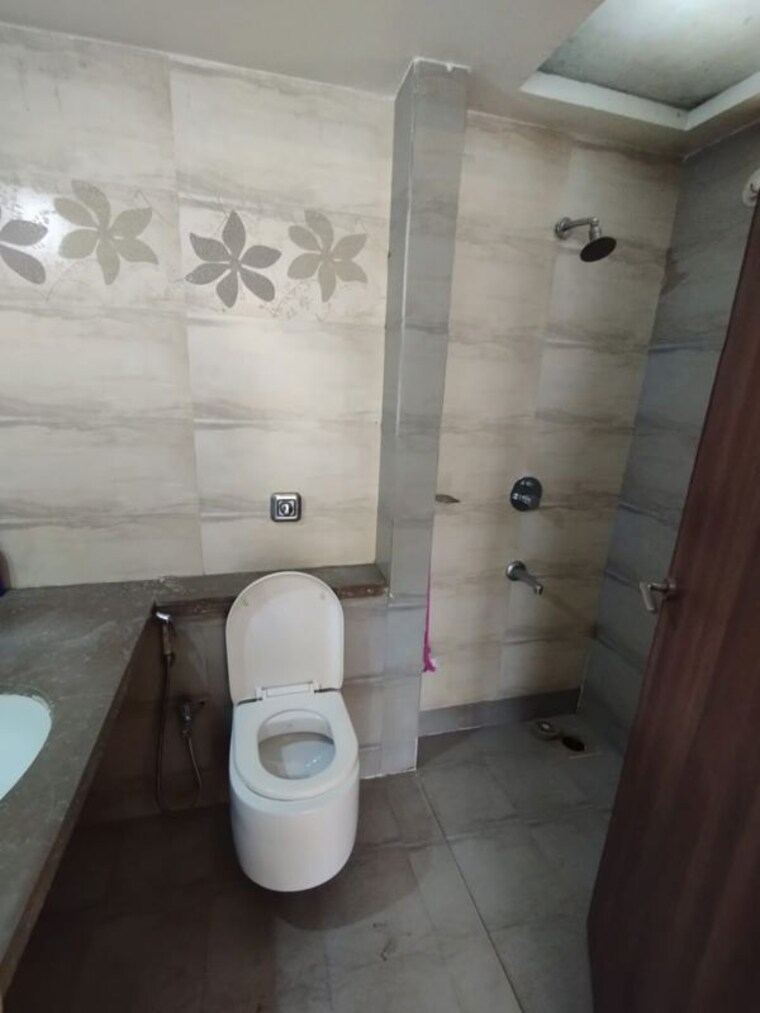 Bathroom, paradise-sai-pearls 3 Bedroom 1200 Sq.Ft. Apartment In Kharghar Navi Mumbai 10503086