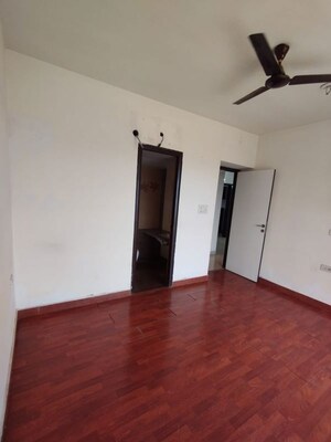 Room in 3 BHK Apartment at Paradise Sai Pearls, Kharghar – for Rent
