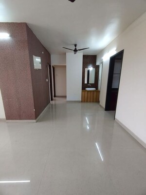 Room in 3 BHK Apartment at Paradise Sai Pearls, Kharghar – for Rent