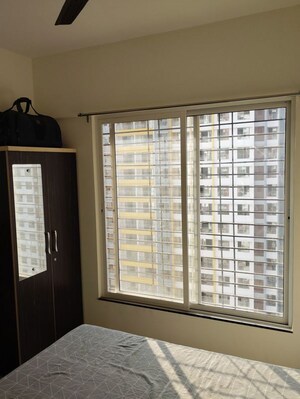 Room in 2 BHK Apartment at Kolte Patil Life Republic R 10, Hinjewadi – for Rent