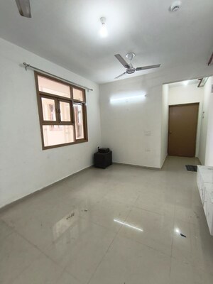 Room in 2 BHK Builder Floor at Sector 112 – for Rent