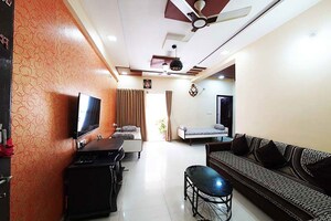 Team Area in 2 BHK Apartment at Gota – for Sale
