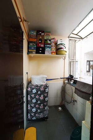 Team Area in 2 BHK Apartment at Gota – for Sale
