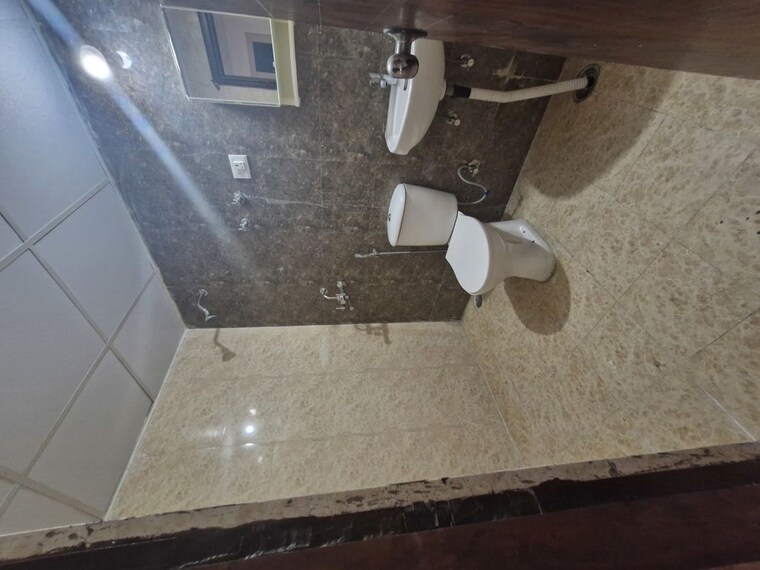 Attached Bathroom, amrapali-o2-valley 2 Bedroom 1115 Sq.Ft. Apartment In Tech Zone 4 Greater Noida Greater Noida 10503107