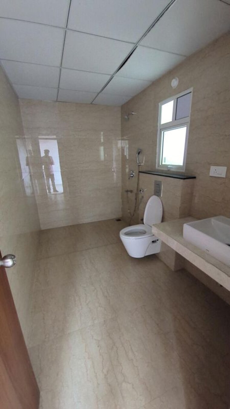Bathroom, aurobindo-galaxy 4 Bedroom 7619 Sq.Ft. Apartment In Hi Tech City Hyderabad 10503171