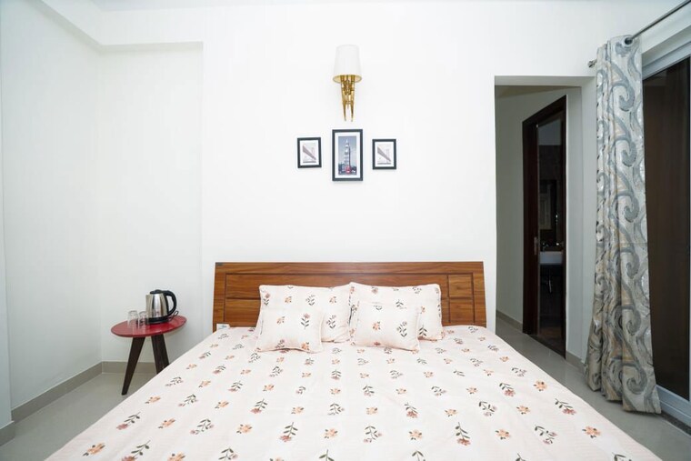Bedroom, shalimar-garden-bay-villa 5 Bedroom 2300 Sq.Ft. Villa In Iim Road Lucknow 10503231