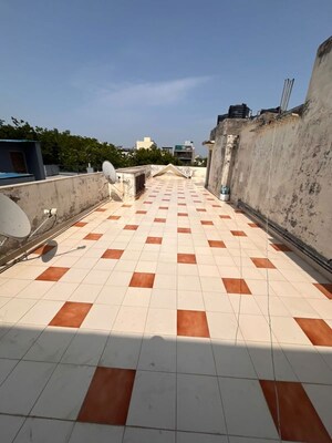 3 BHK Builder Floor – Exterior View View at Dlf Phase ii - for Rent