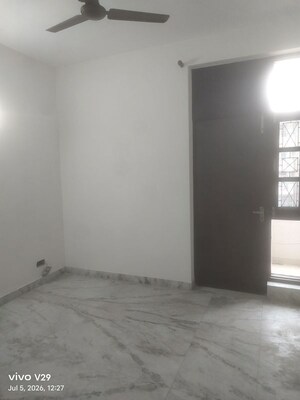 Room in 3 BHK Apartment at Bancourt Apartment, Sector 43 – for Rent
