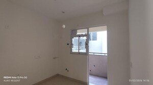 Room in 3 BHK Apartment at Aurobindo The Regent, Kondapur – for Sale