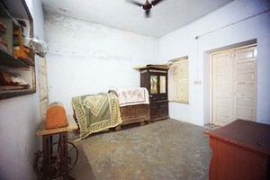 Room in 3 BHK Independent House at Paldi – for Sale
