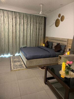 Living Room in 6+ BHK Villa at Arun Vihar – for Rent