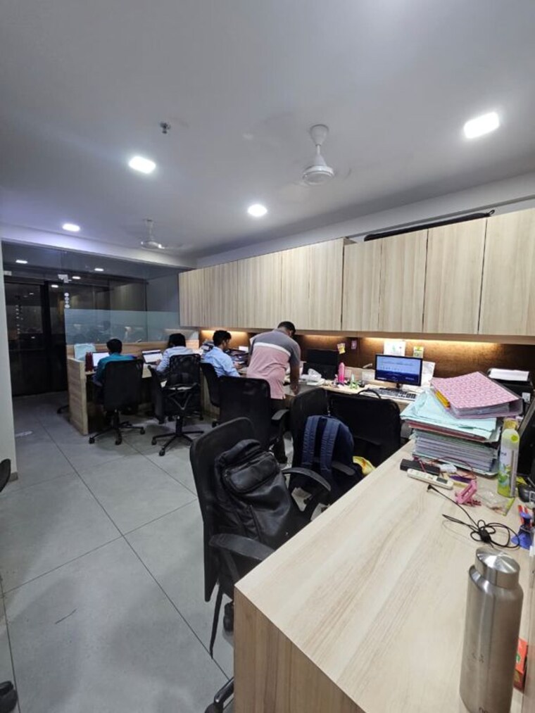 Team Area, goregaon east Commercial Office Space 425 Sq.Ft. In Goregaon East Mumbai 10503293
