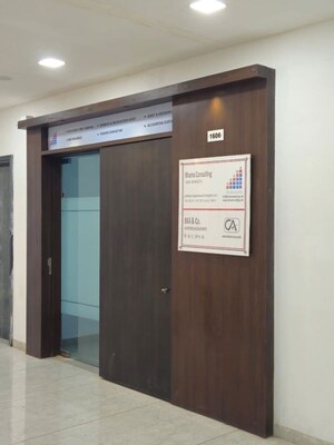 Room in  Office Space at Goregaon East – for Rent