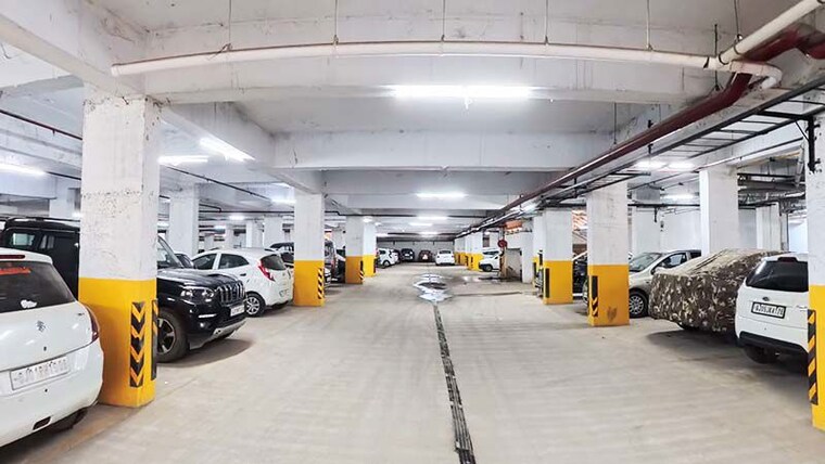  Parking, new ranip 2 Bedroom 122 Sq.Yd. Apartment In New Ranip Ahmedabad 10503323