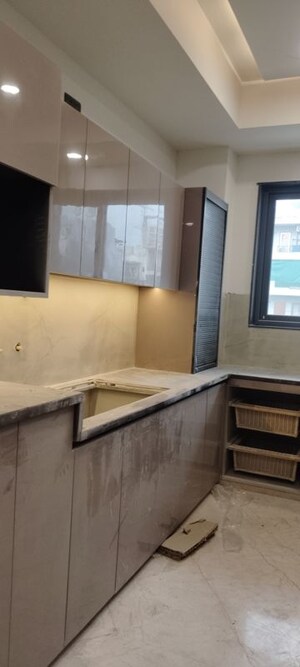 Kitchen in 3 BHK Builder Floor at BPTP Eden Estate, Sector 81 – for Rent