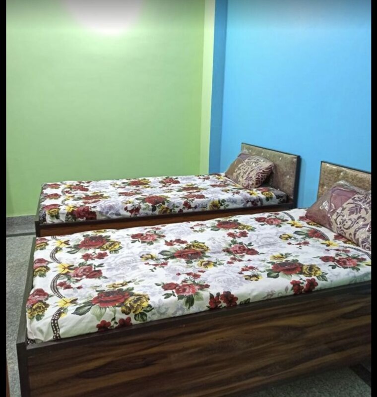 Bedroom, sector 62 a noida Pg For Boys & Girls In Sector 62 A Noida 10503385