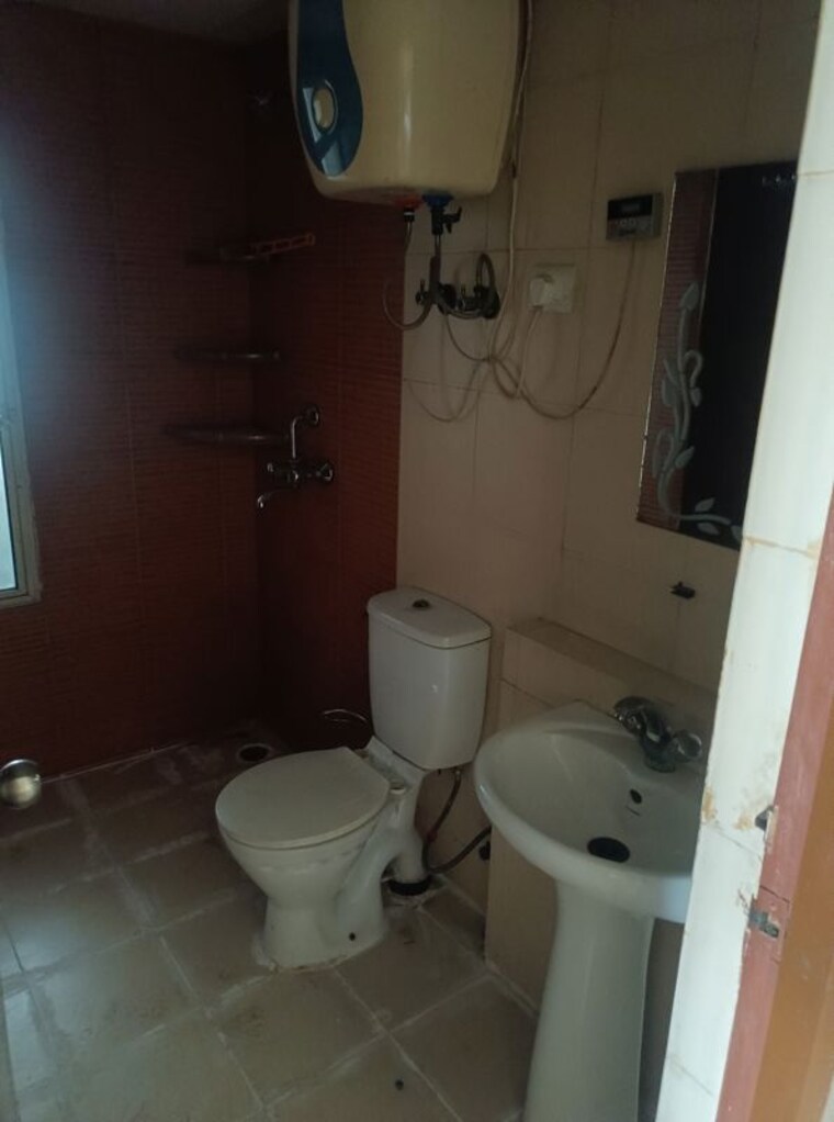 Bathroom, mahagun-my-woods 2 Bedroom 1125 Sq.Ft. Apartment In Sector 16c Greater Noida Greater Noida 10503450
